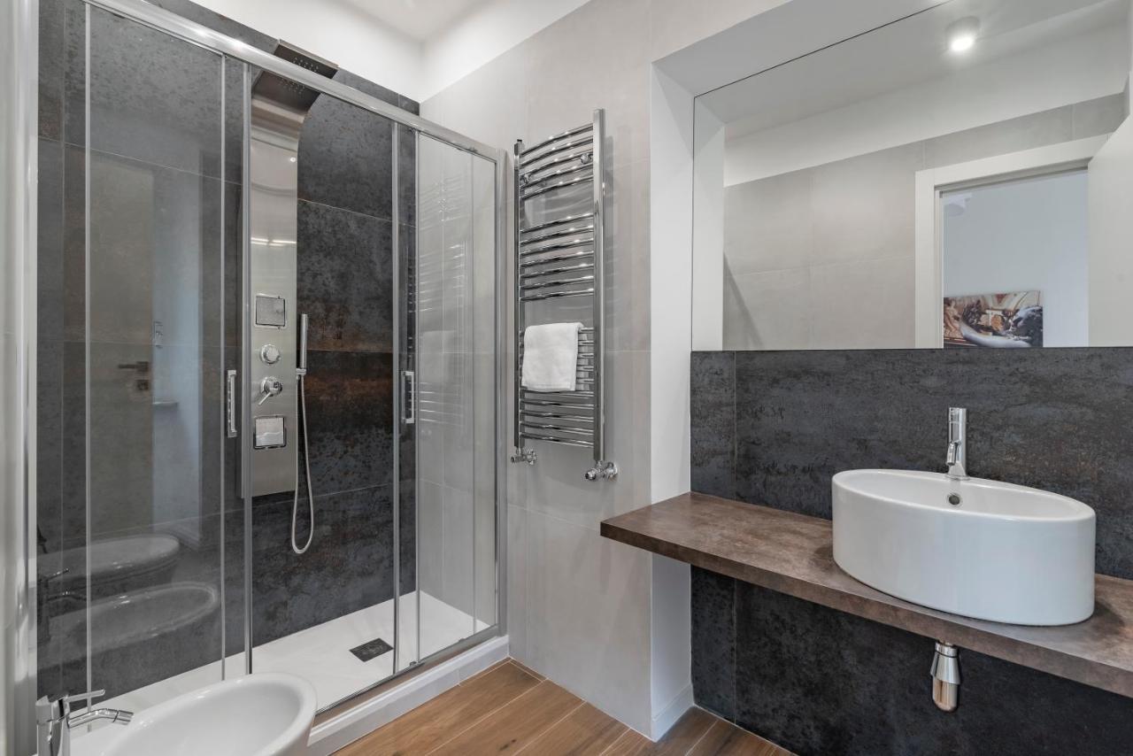 Leo'S Colosseum - Private Apartments Rome Exterior photo